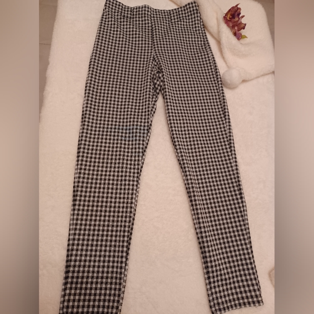Chic Black and White Checkered Pants